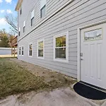 Sunny City Accommodations - Close To Metro And Umd